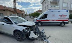 Karaman'da SUV ve otomobil çarpıştı, kaza anı güvenlik kamerasında