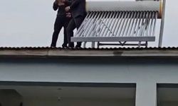 Köyde ilginç anlar: Çatıda sohbet sonrası üyelik gerçekleşti