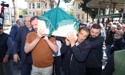 Motosiklet kazasında hayatını kaybeden 17 yaşındaki Ela Uslu son yolculuğuna uğurlandı