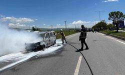 Muş'ta seyir halindeki ticari araçta yangın çıktı