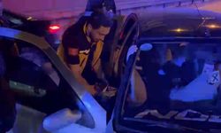 Otomobil bariyere çarptı, sürücü hastaneye kaldırıldı