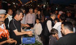 Unutulmaz salatalık anılarıyla muhtar, 1 ton salatalık dağıttı