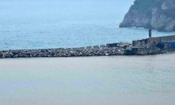 Zonguldak Limanı çamur dolayısıyla sarıya dönüştü