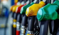 Akaryakıtta büyük düşüş: Bir depo 900 TL ucuzladı, gözler yeni indirime çevrildi