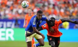 Hollanda’dan İsveç’e ağır darbe! Portakallar 5 golle zirveye çıktı