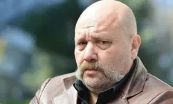 Siniriyle Ünlü Oyuncu Ahmet Mümtaz Taylan “20 yıldır psikiyatriste gidiyorum”