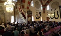 3 Temmuz Cuma Hutbesinin Konusu Belli Oldu: Diyanet’ten Anne Babalara Çağrı
