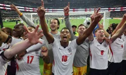 İngiltere 10 Kişiyle Çeyrek Finalde! Bellingham Meksika’yı 2 Dakikada Yıktı