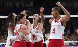 FİLENİN SULTANLARI VOLEYBOL MAÇI SONUCU | Türkiye - Tayland Maçı Kaç Kaç Bitti? Türkiye - Tayland Maç Sonucu ve Özeti