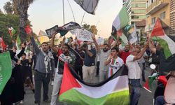 Adana'da Filistin Konvoyu'na Destek Mitingi Düzenlendi