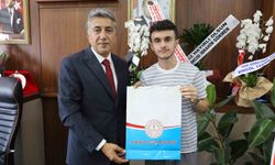 Ağrılı Öğrenci Türkiye İkincisi Oldu