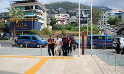 Alanya'da emlak ofisine silahlı saldırı: 2 şüpheli tutuklandı