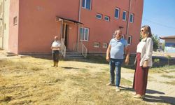 Altıntaş'ta köy okullarında bakım çalışmaları devam ediyor