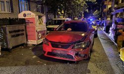 Ambulans ile otomobil çarpıştı: 3 sağlık çalışanı yaralı