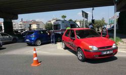 Antalya'da otomobil kazası: 1 yaralı