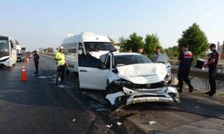 Antalya'da zincirleme kaza: 17 yaralı, ortam savaş alanı gibi