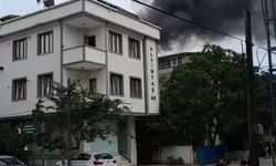 Arnavutköy'de 5 katlı binada yangın paniği