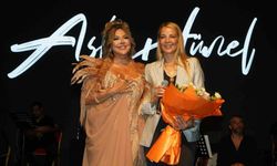 Aslı Hünel, Bursa'da unutulmaz bir konser verdi