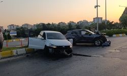 Aydın'da otomobiller çarpıştı: 1 kişi yaralandı