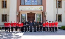 Badminton U15 Milli Takımı Erzincan'da Kamp Yapıyor