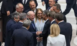 Meclis’te Bahçeli ile Özel arasında dikkat çeken diyalog: “Bir gecede 91 vekile nasıl ulaştınız?”
