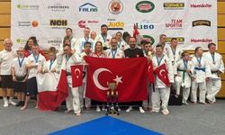 Bakan Bak, Down Judo Milli Takımı'nı kutladı