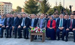 Bakan Kacır: 'Herkes kendi yolunu seçer, biz hizmete devam ediyoruz'