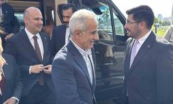 Bakan Uraloğlu, Kayseri'de gençlerle bir araya geldi