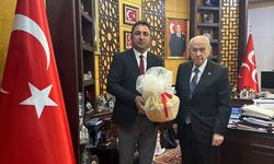 Başkan Cengiz, Ankara'da MHP ile Temaslarını Sürdürdü