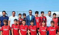 Başkan Özgür İreç İlhan genç yeteneklerle bir araya geldi