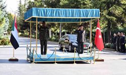 Bayraktaroğlu, Sudanlı Genelkurmay Başkanı Elatta ile buluştu