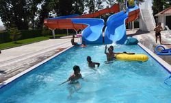 Beylikova'da aquapark ve yüzme havuzları yeniden açıldı