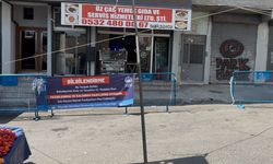 Beyoğlu'nda armut seçimi kavgasında pazarcı, müşterinin başına kalas fırlattı: Tutuklandı
