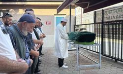 Bıçaklanarak hayatını kaybeden esnaf, son yolculuğuna uğurlandı