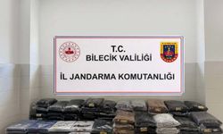 Bilecik'te yolcu otobüsünde 750 bin liralık kaçak giyim bulundu