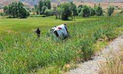 Bingöl'de otomobil devrildi: 4 kişi yaralandı