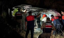 Bitlis'te korkutan kaza: 4 kişi yaralandı