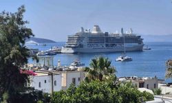 Bodrum'a gelen iki yolcu gemisi 1144 kişiyi taşıdı