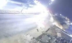 Bodrum'da hız yapan otomobil AVM otoparkına düştü
