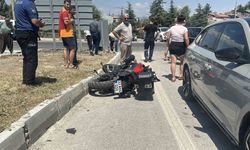 Burdur'da motosiklet ile otomobil çarpıştı: 1 kişi yaralandı