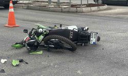 Burdur'da otomobil ve motosiklet çarpıştı, sürücü ağır yaralandı