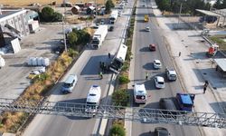 Burdur'da turist otobüsü devrildi, 34 kişi kazayı yara almadan atlattı