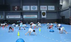 Bursa'da Yeni Hentbol Akademisi Faaliyete Geçti