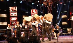 Cacabey Meydanı'nda Rüzgar Gibi Geçen Neşet Ertaş Festivali