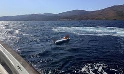 Çanakkale Boğazı'nda sürüklenen sörfçüler kurtarıldı