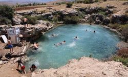 Cilt Hastaları ve Gençler Uyuz Gölü'nde Buluşuyor