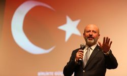 Çolakbayrakdar: 'Zaferlerle dolu bir milletin mirasçılarıyız'