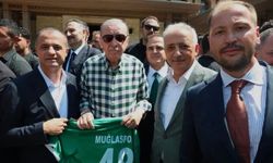 Cumhurbaşkanı Erdoğan, Muğlaspor formasını aldı