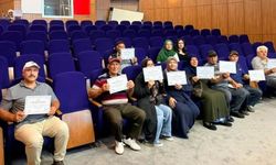 Diyabet Okulu'ndan mezun olan hastalara diplomaları verildi