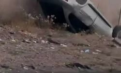 Diyarbakır'da otomobil devrildi: 1 kişi yaralandı